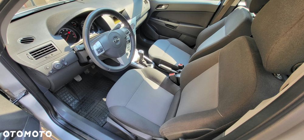 Opel Astra - 9