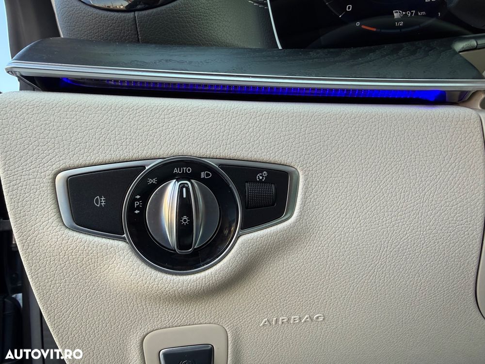 Mercedes-Benz E 220 d - 32