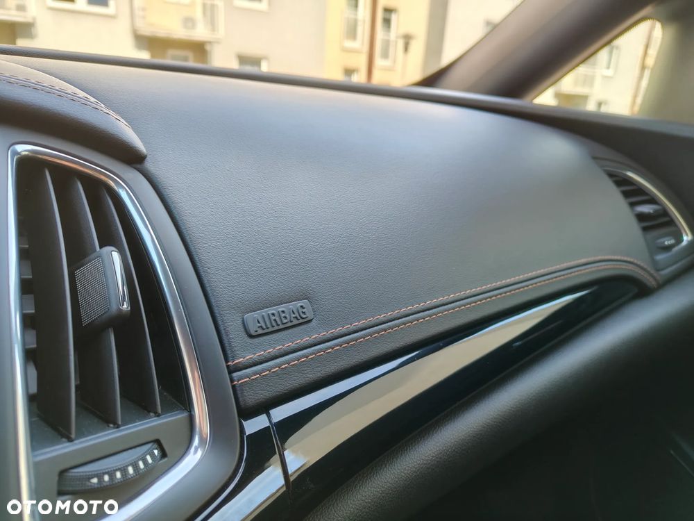Opel Cascada 1.4 T Cosmo S&S EU6 - 12