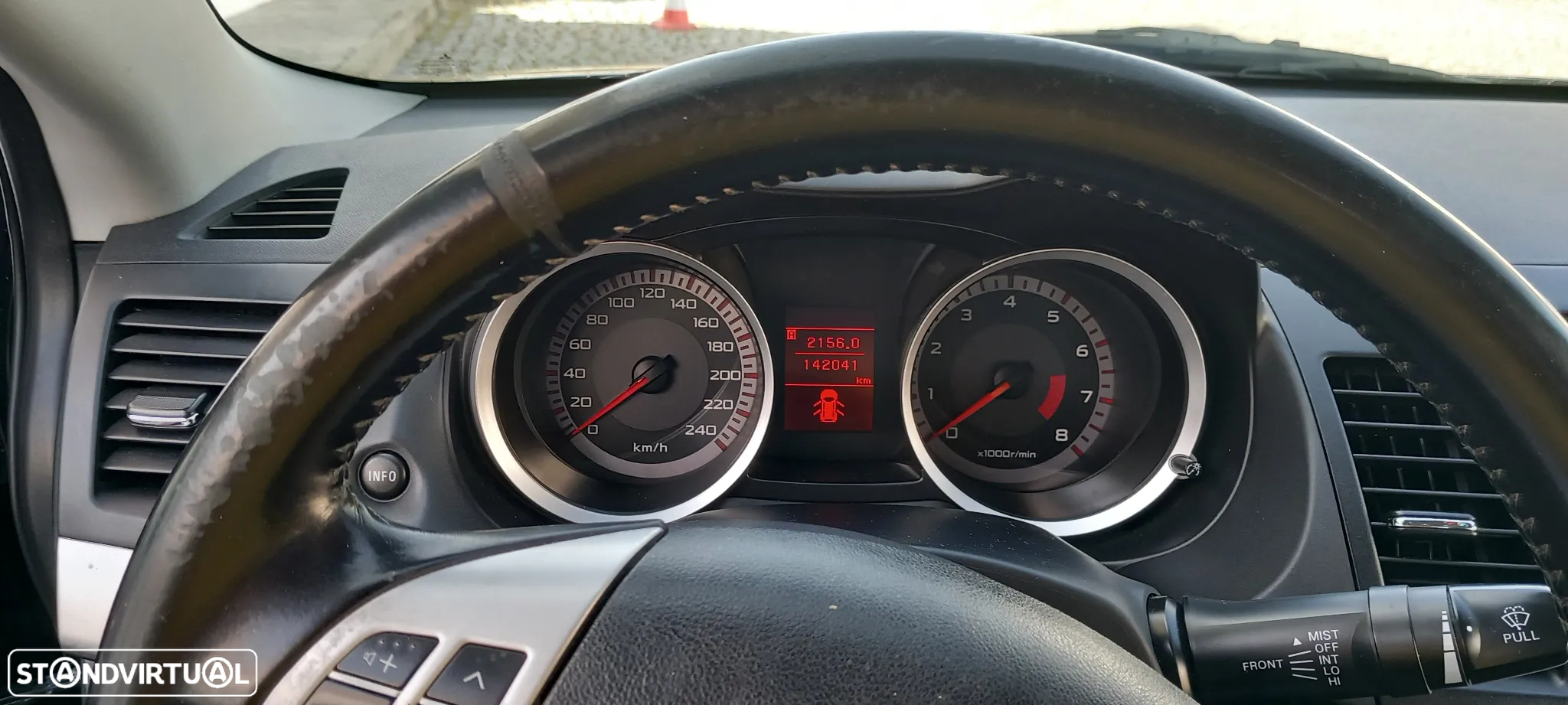 Mitsubishi Lancer 1.5 Invite - 5
