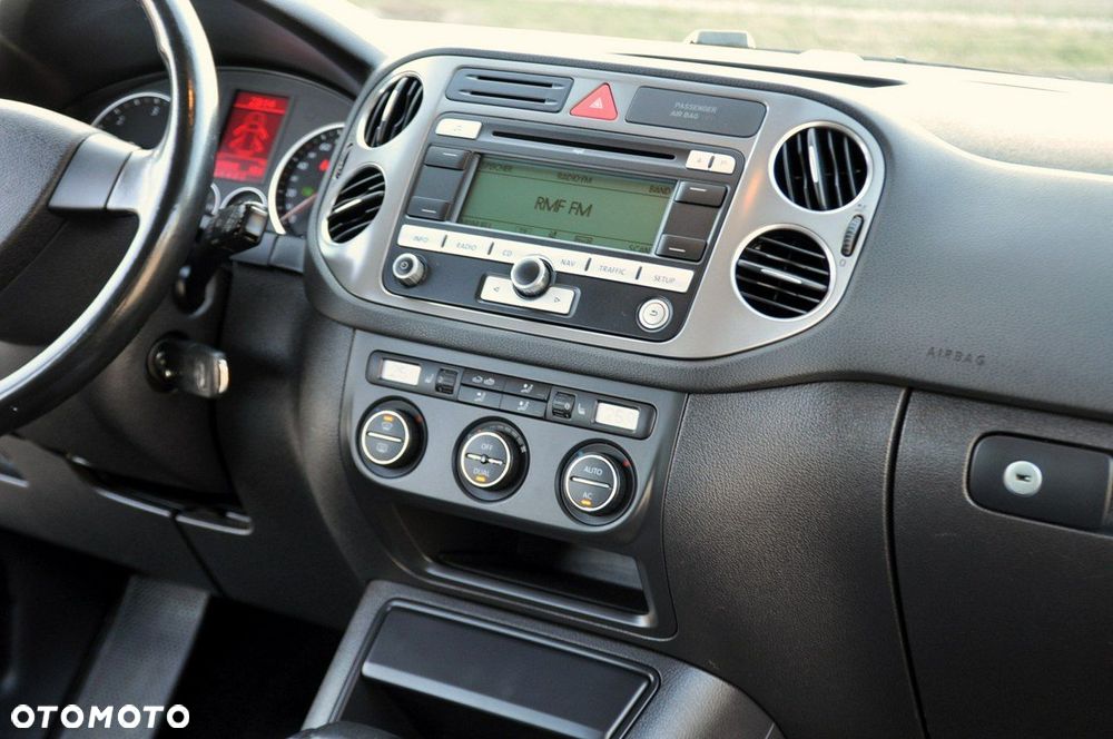 Volkswagen Tiguan - 27