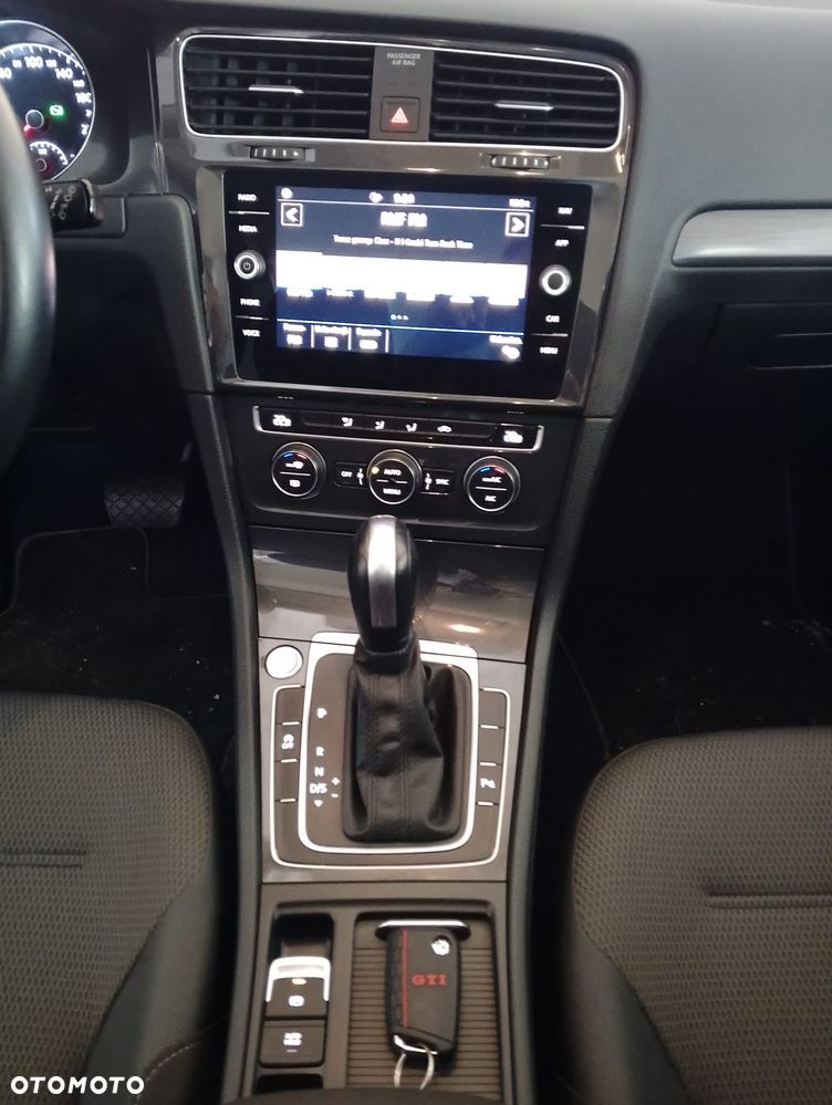 Volkswagen Golf 1.5 TSI ACT OPF DSG Comfortline - 12