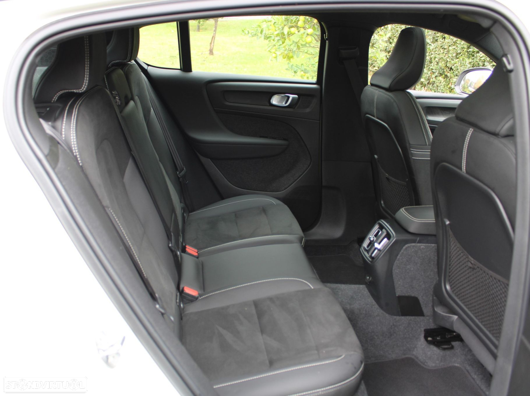Volvo C40 Recharge Twin First Edition - 42