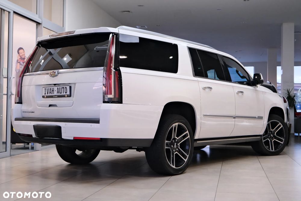 Cadillac Escalade - 14