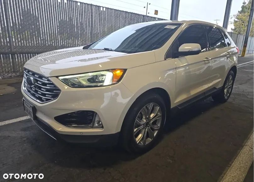 Ford Edge - 1