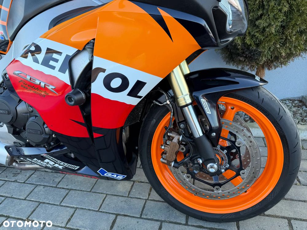 Honda CBR - 9