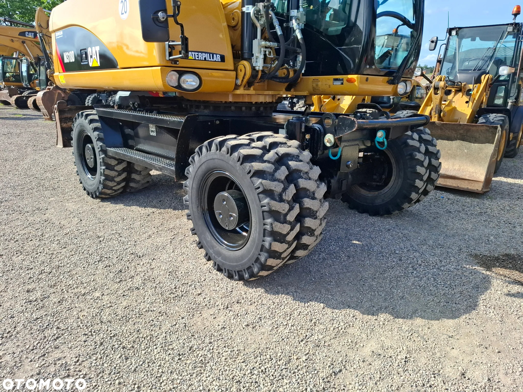 Caterpillar CAT M 318 D - 25