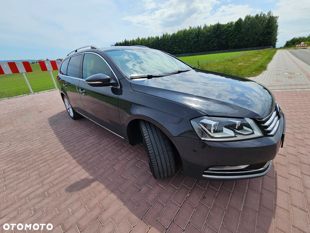 Volkswagen Passat 2.0 TDI Highline - 11