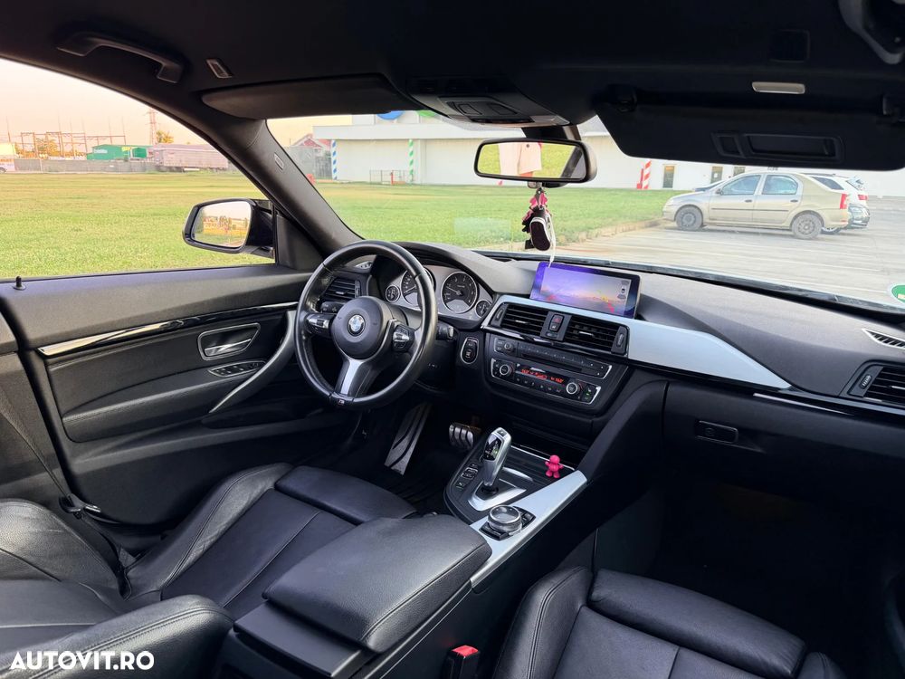 BMW Seria 3 320d Aut. Sport Line - 29