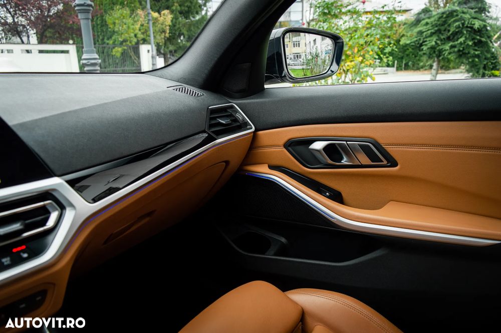 BMW Seria 3 318d Sport Line - 12