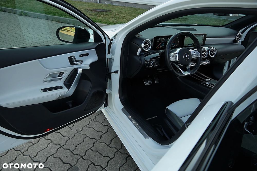 Mercedes-Benz Klasa A 200 d 8G-DCT Edition AMG Line - 28