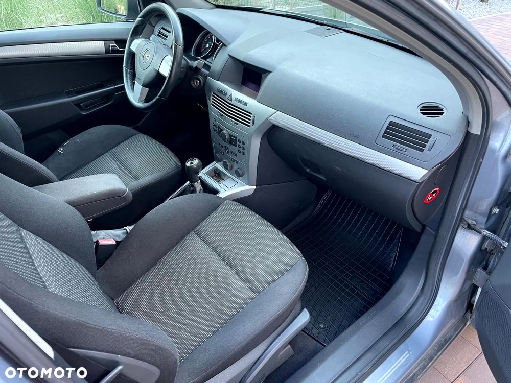 Opel Astra 1.8 Sport - 14