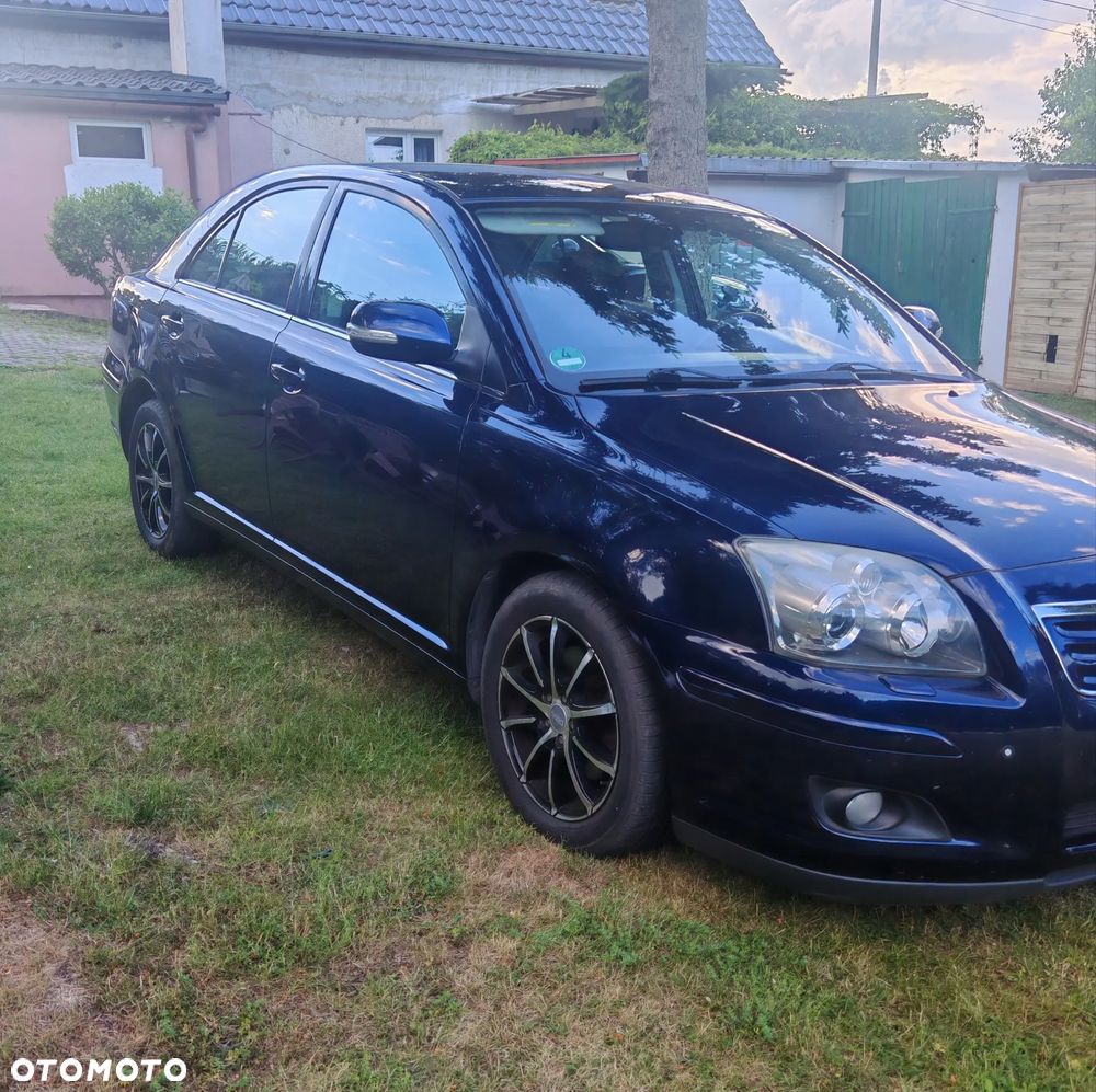 Toyota Avensis 2.0 D-4D Sol - 4