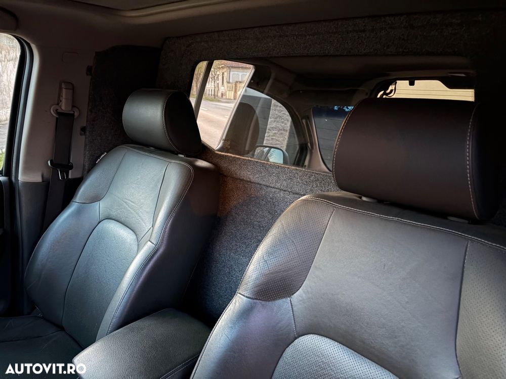Nissan Pathfinder - 13