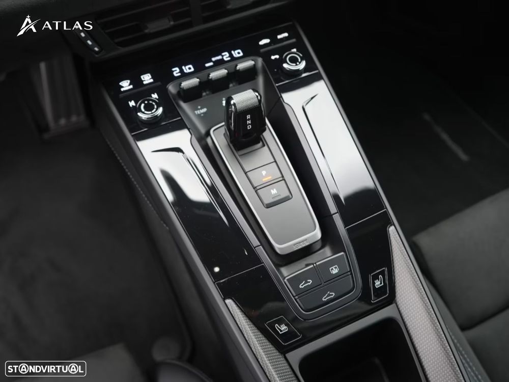 Porsche 911 (992) Carrera 4 GTS - 20