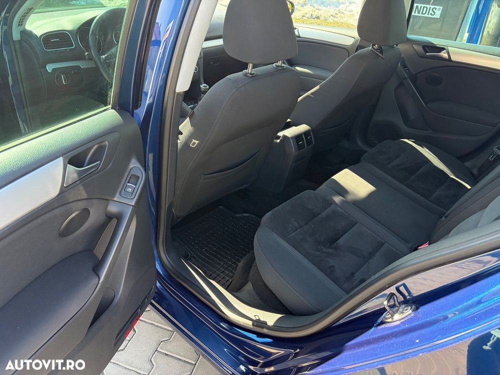 Volkswagen Golf 2.0 TDI Comfortline - 11