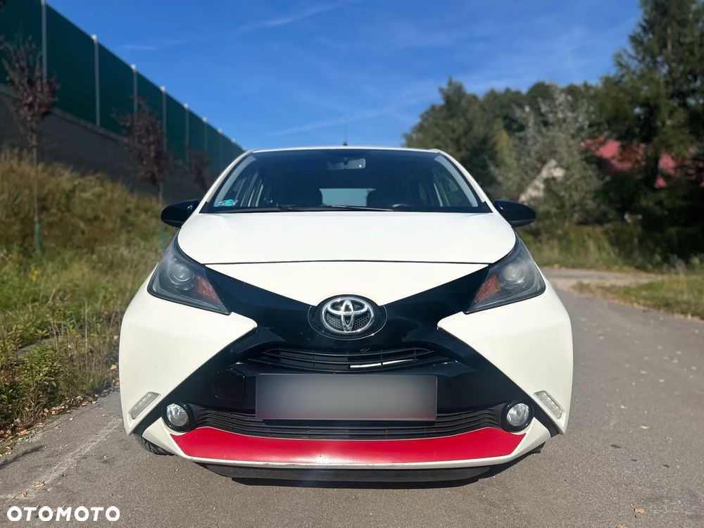 Toyota Aygo x-play - 5