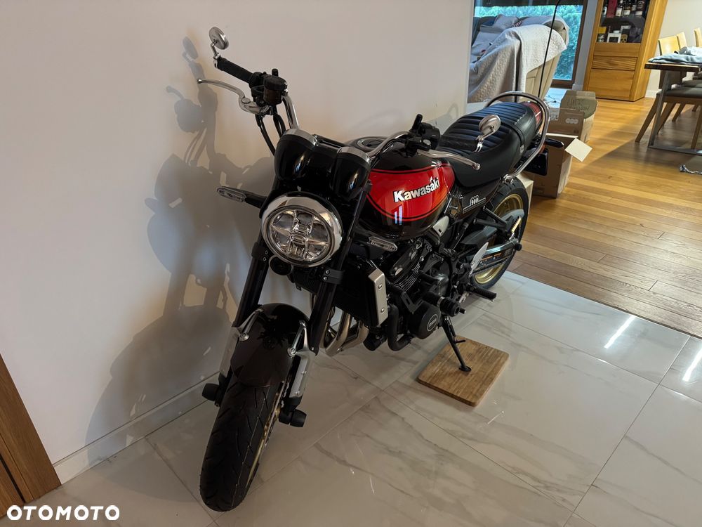 Kawasaki Z 900 RS - 2