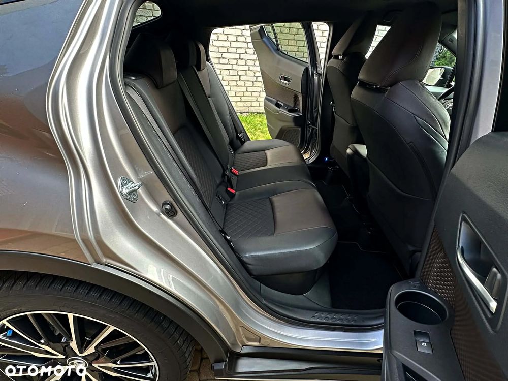 Toyota C-HR 1.8 Hybrid Dynamic - 30