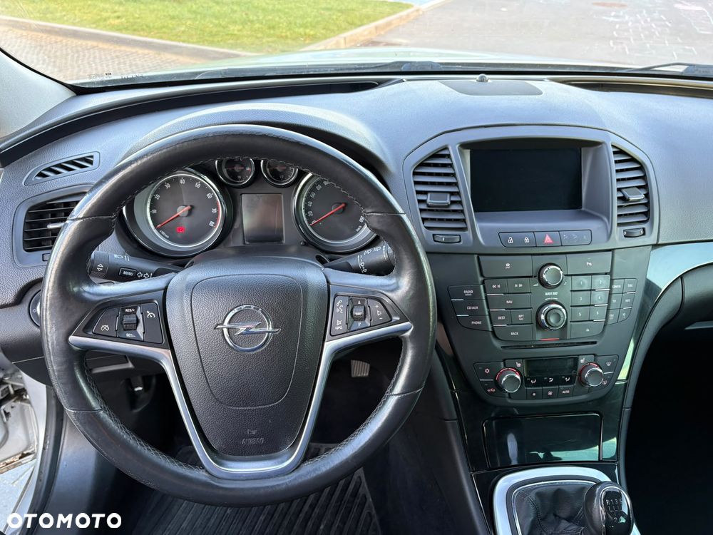 Opel Insignia - 19