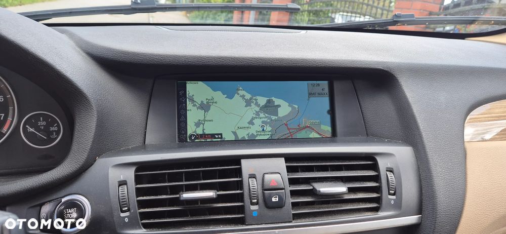BMW X3 2012 photo 4