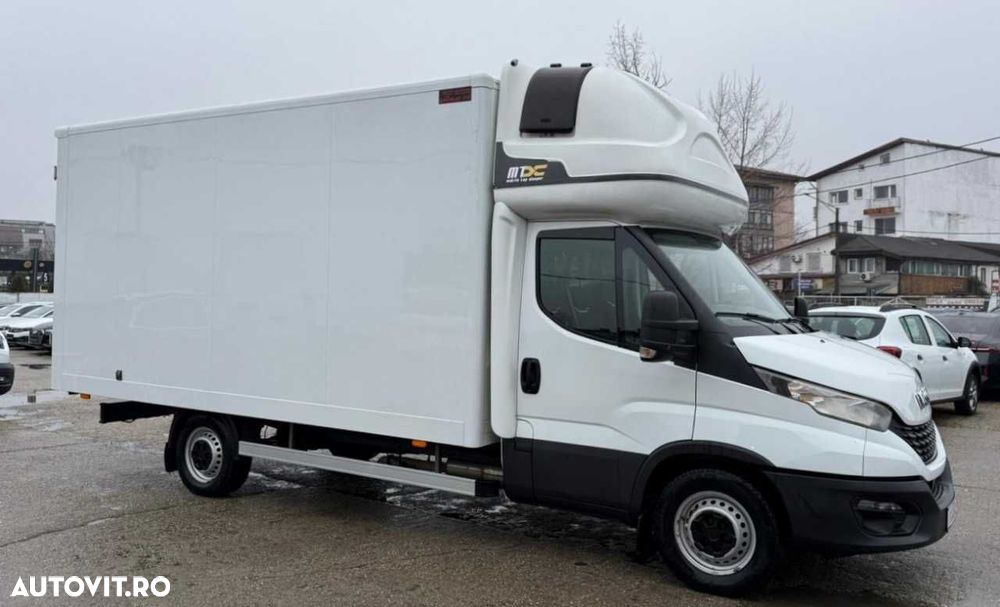 Iveco DAILY CUB CU DORMITOR - 11