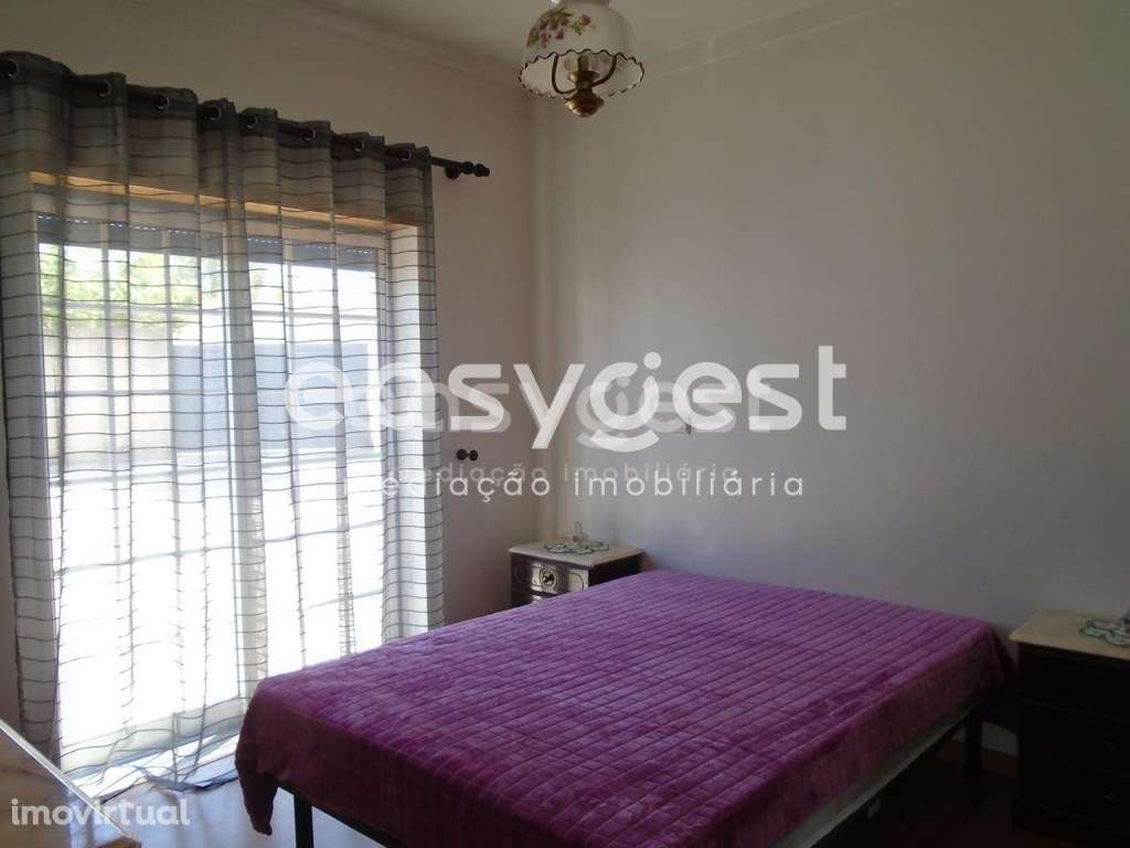 Moradia T3 de 2 Pisos com Terreno perto do Centro da Vila de Pataias - Grande imagem: 2/41