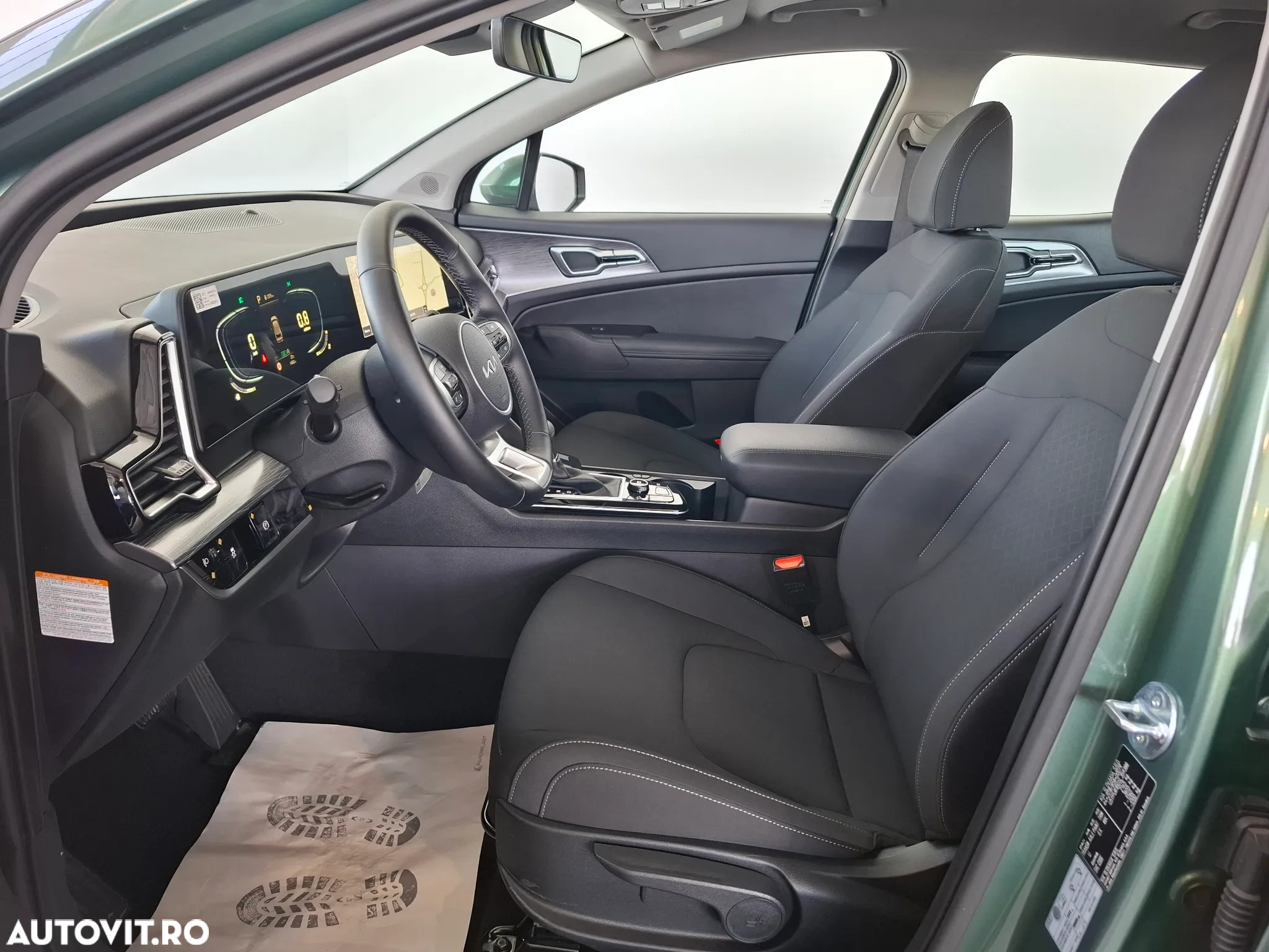 Kia Sportage 1.6 T-GDI 7DCT HP 4x2 MHEV Urban - 11
