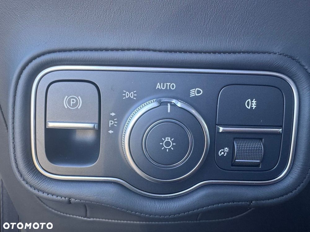 Mercedes-Benz Klasa G AMG 63 - 33