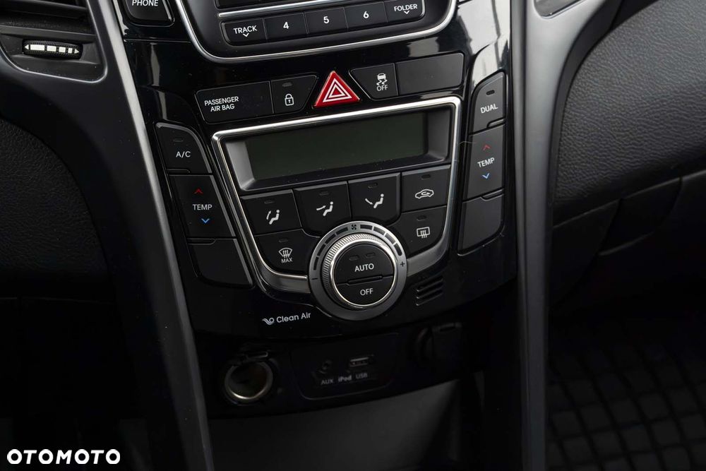 Hyundai i30 1.6 CRDi Comfort - 12