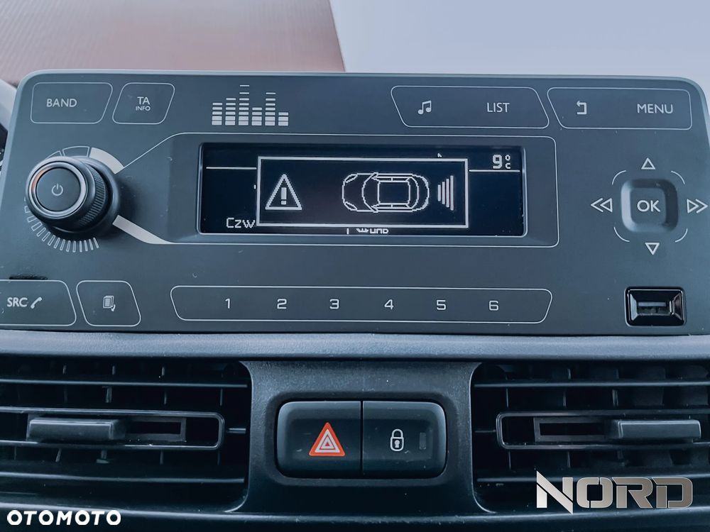 Peugeot Partner 4x4 Long Asphalt - 9