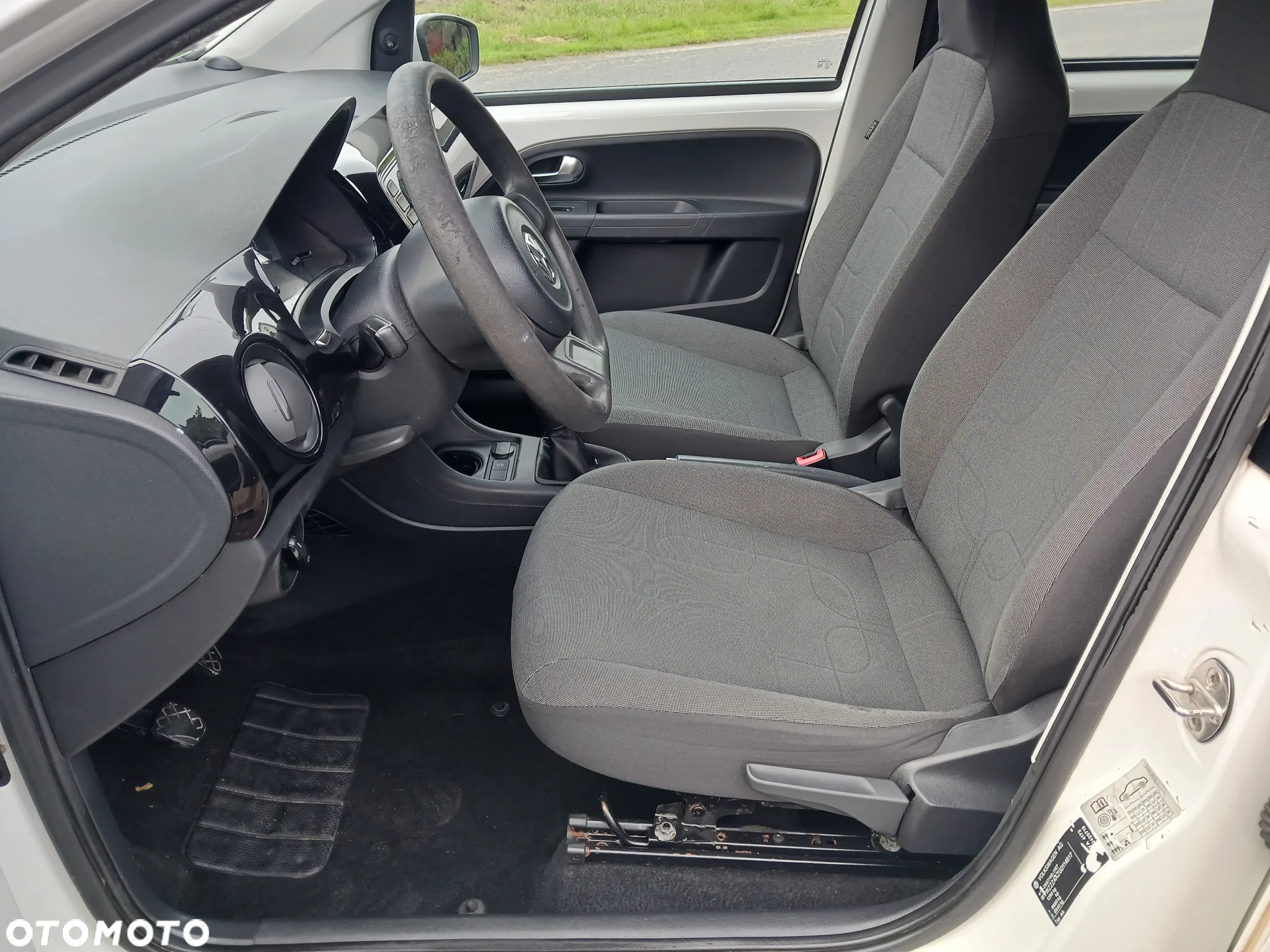 Volkswagen up! 1.0 move - 5