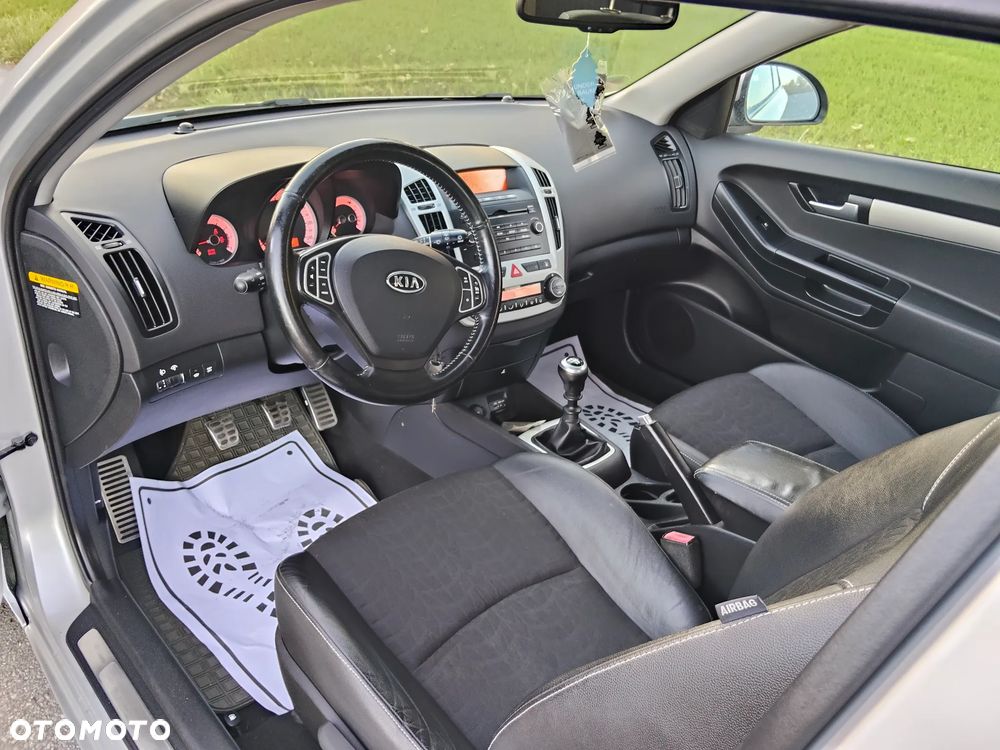 Kia Ceed - 20