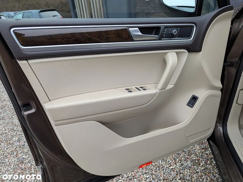 Volkswagen Touareg 3.0 V6 TDI Blue Motion DPF Automatik - 19