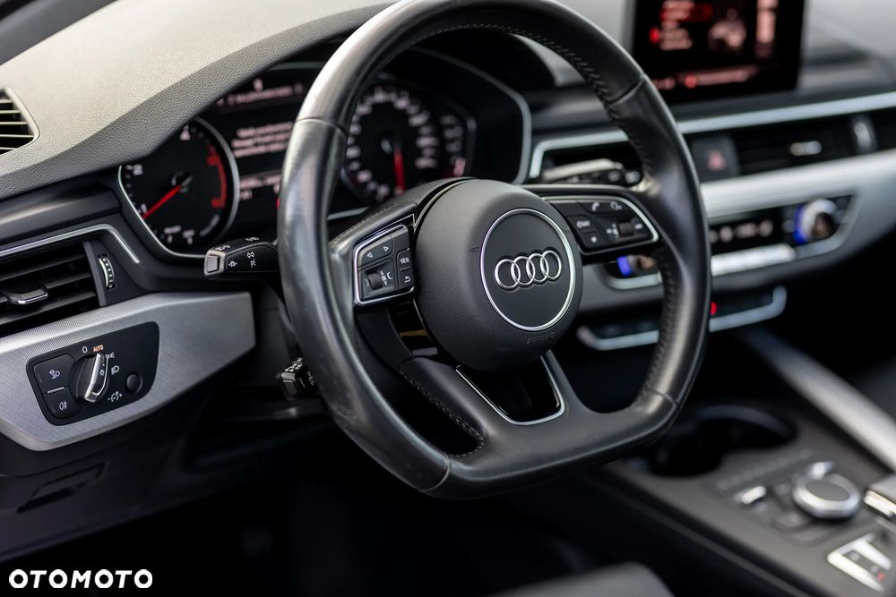 Audi A4 Avant 2.0 TDI DPF clean diesel quattro S tronic S line Sportpaket - 4