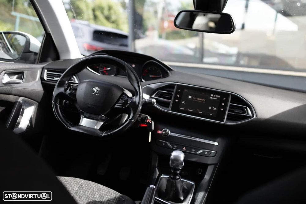 Peugeot 308 1.6 BlueHDi Style - 3