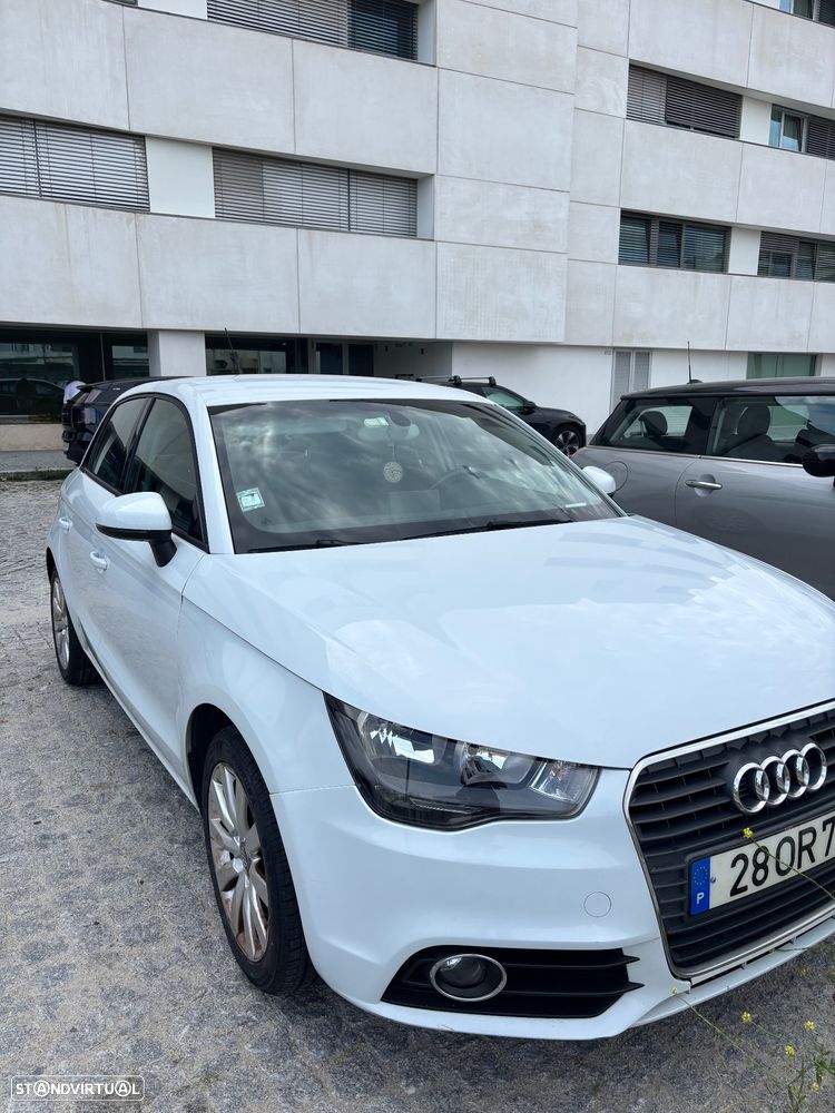 Audi A1 Sportback 1.6 TDI S-line - 1
