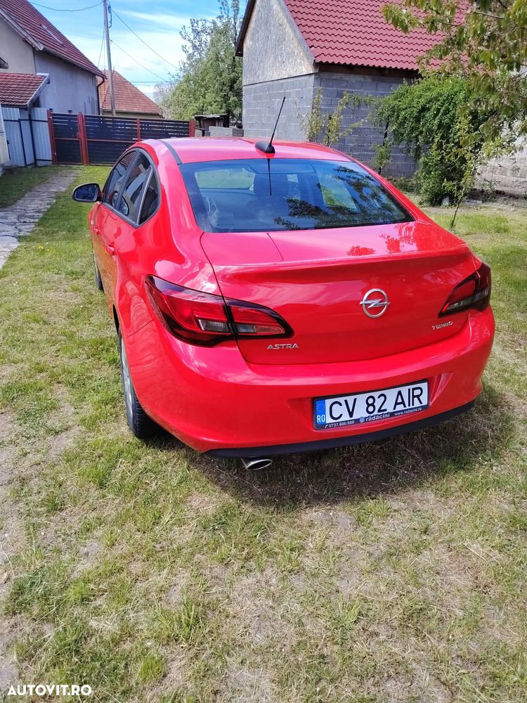 Opel Astra 1.4 Turbo ECOTEC Start/Stop Enjoy - 3