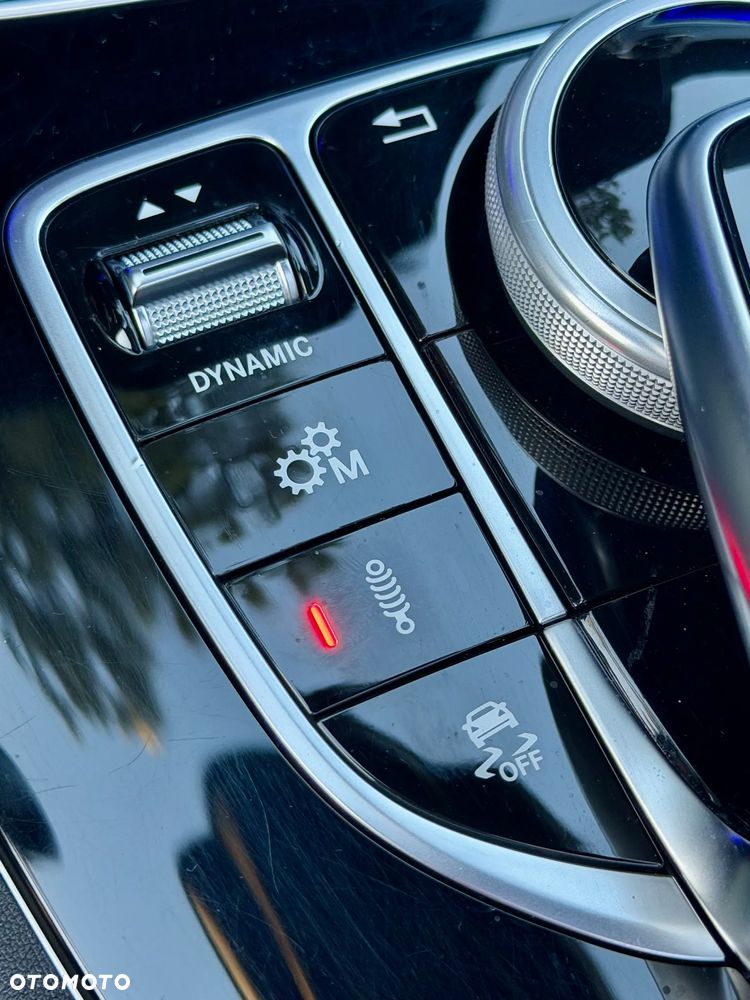 Mercedes-Benz Klasa E 43 AMG 4-Matic - 22