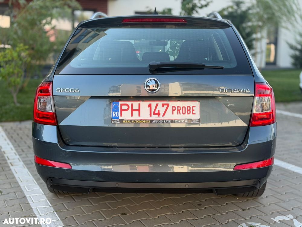 Skoda Octavia 1.6 TDI DSG Ambition - 5