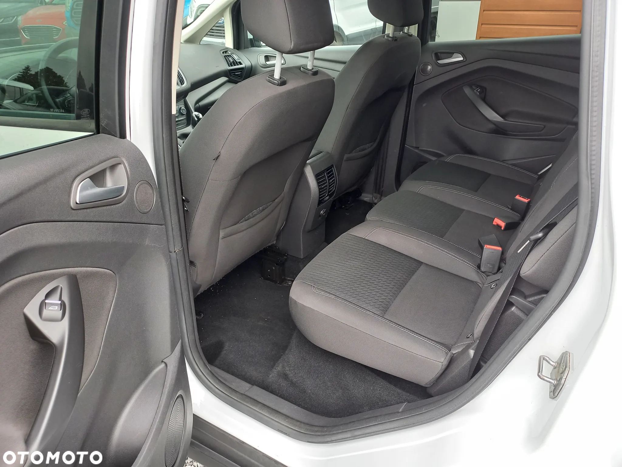 Ford C-MAX - 14