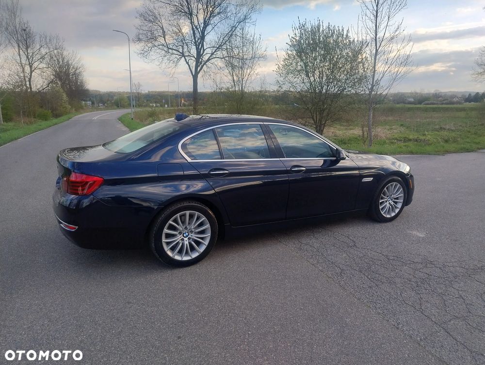 BMW Seria 5 528i Luxury Line - 17