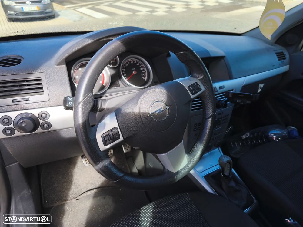 Opel Astra 1.7 CDTI Cosmo - 10