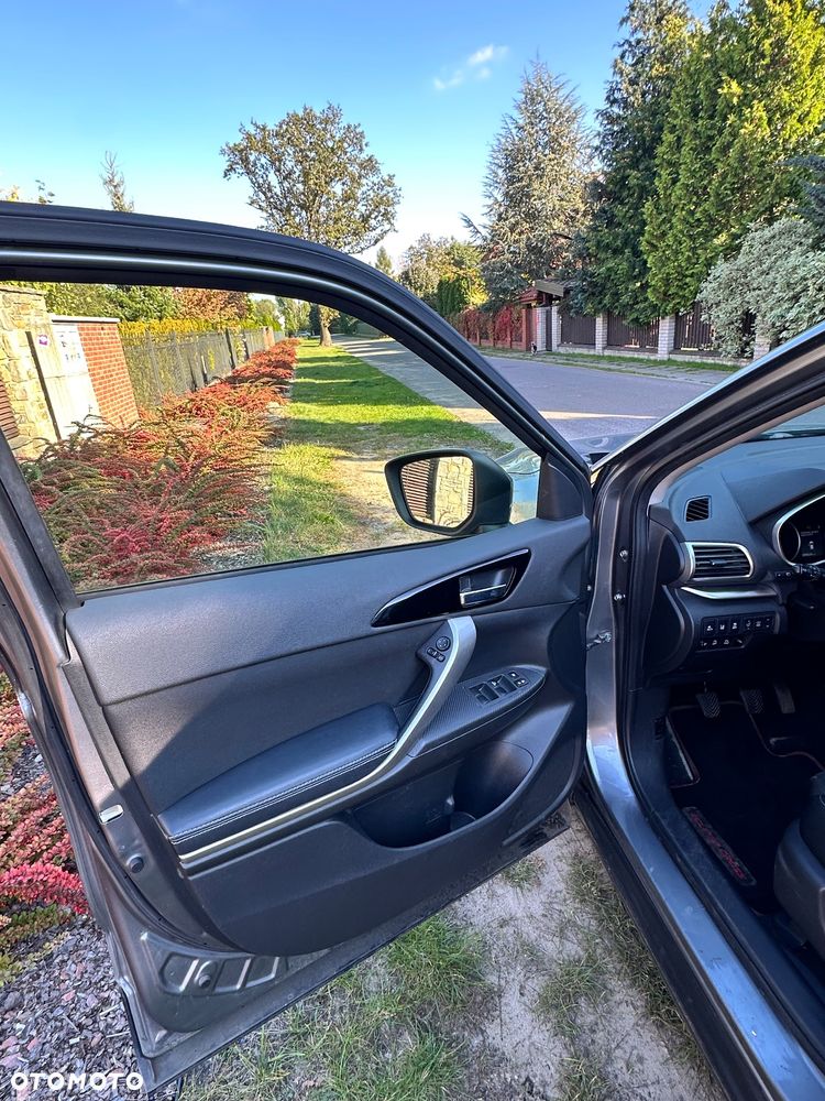 Mitsubishi Eclipse Cross 1.5 T GPF Intense - 8