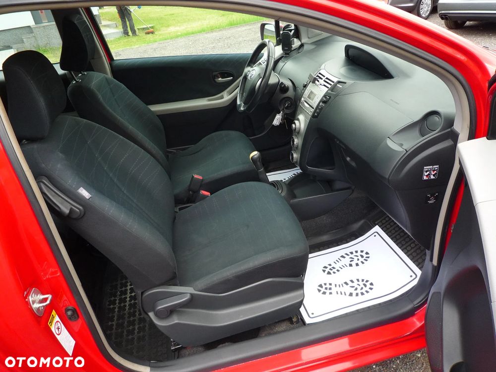 Toyota Yaris 1.4 D-4D Cool - 27