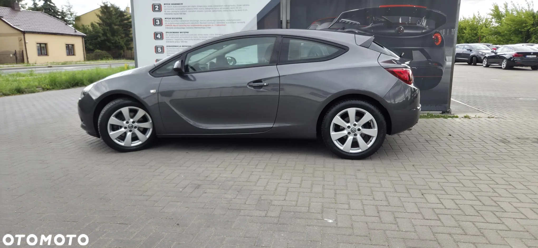 Opel Astra GTC 1.6 Turbo Innovation - 17