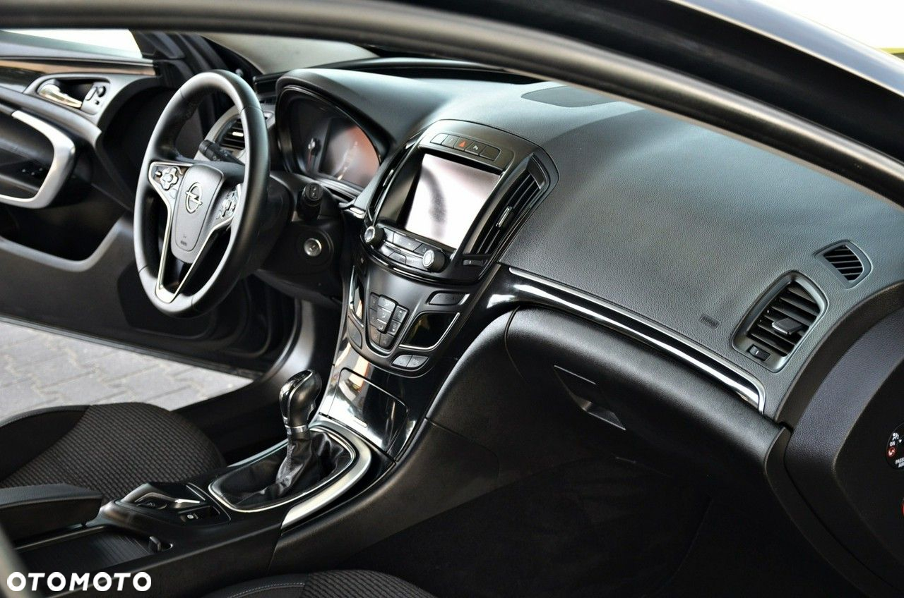 Opel Insignia - 19
