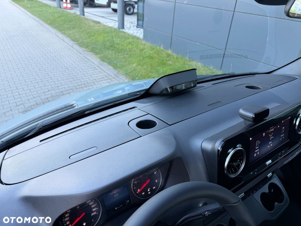 Mercedes-Benz Sprinter 319 CDI Podwozie 4325 mm - Autolaweta KEGGER - 38