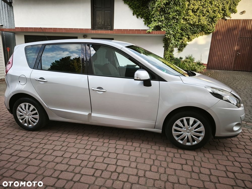 Renault Scenic 1.6 16V 110 TomTom Edition - 7