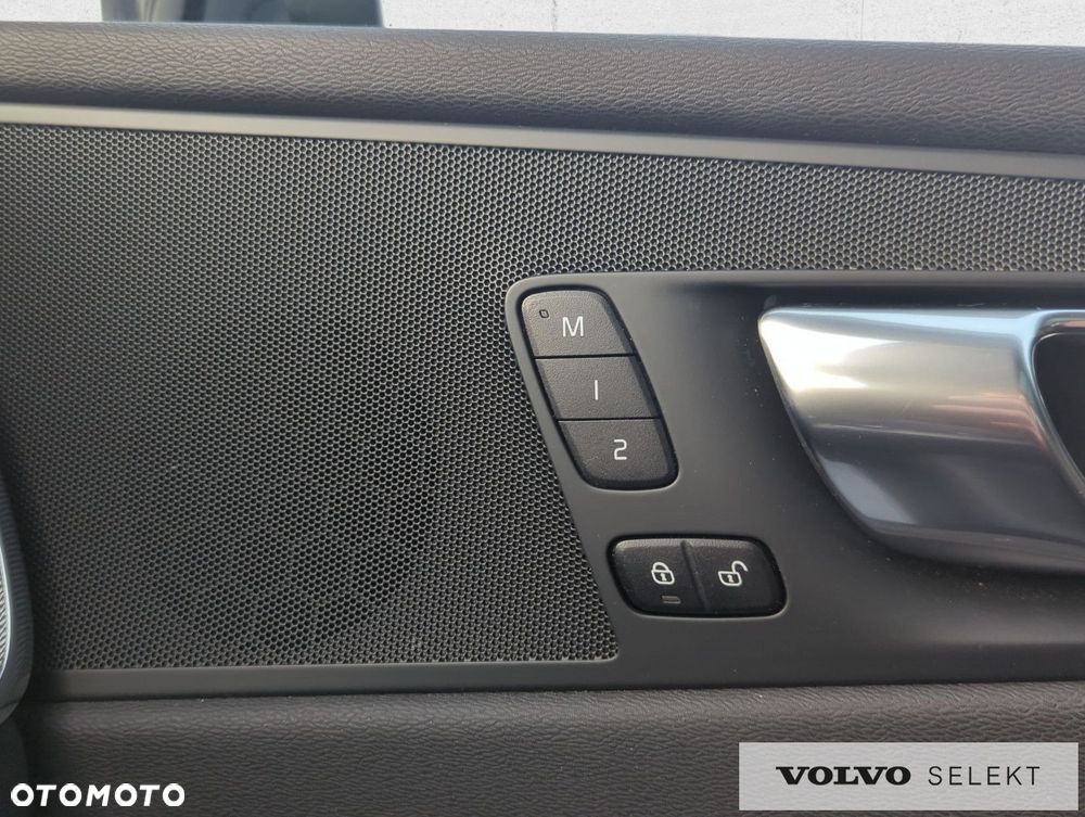 Volvo XC 60 - 13